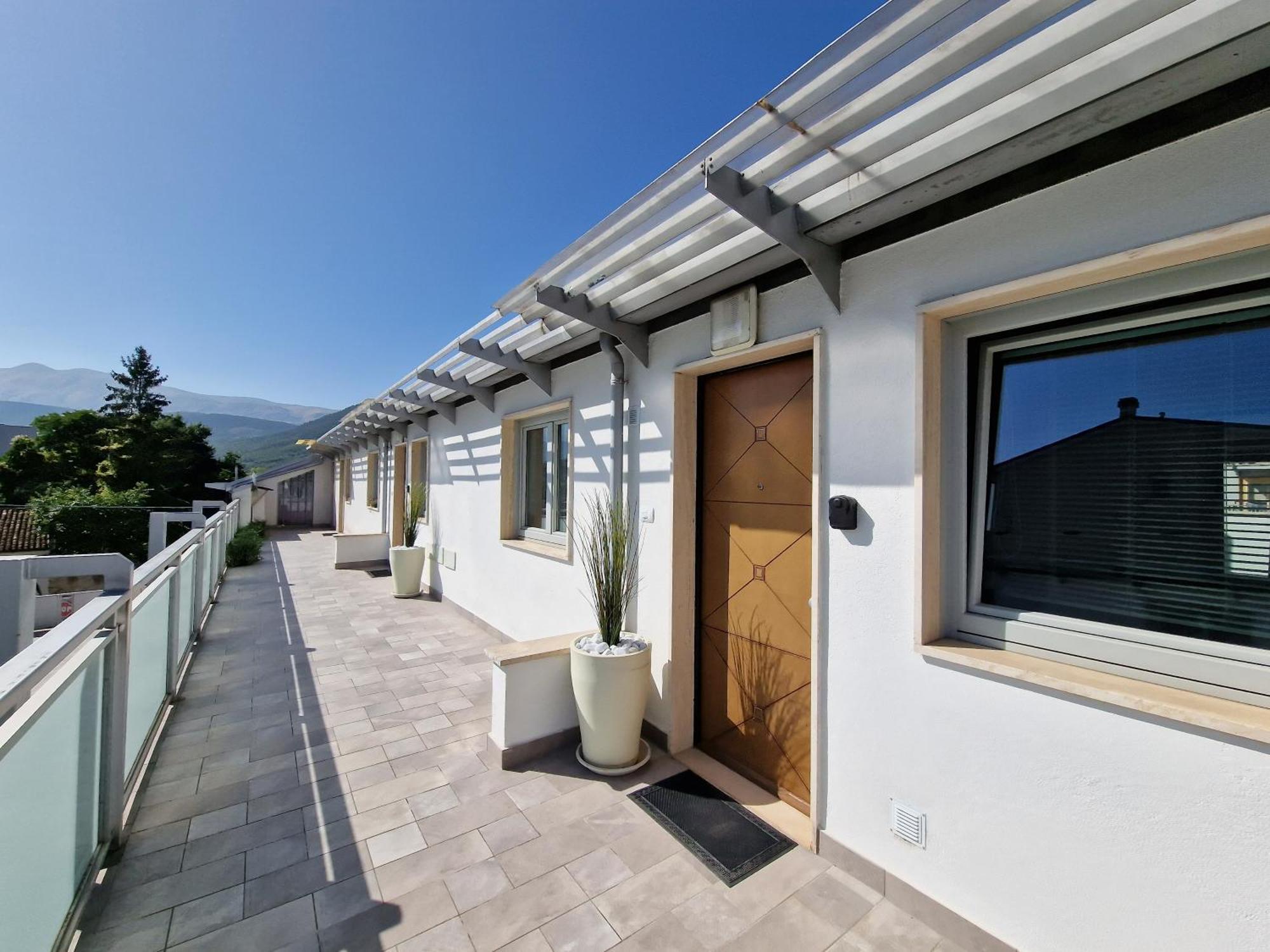 Casa Elena By Tramonti Apartments 拉奎拉 外观 照片